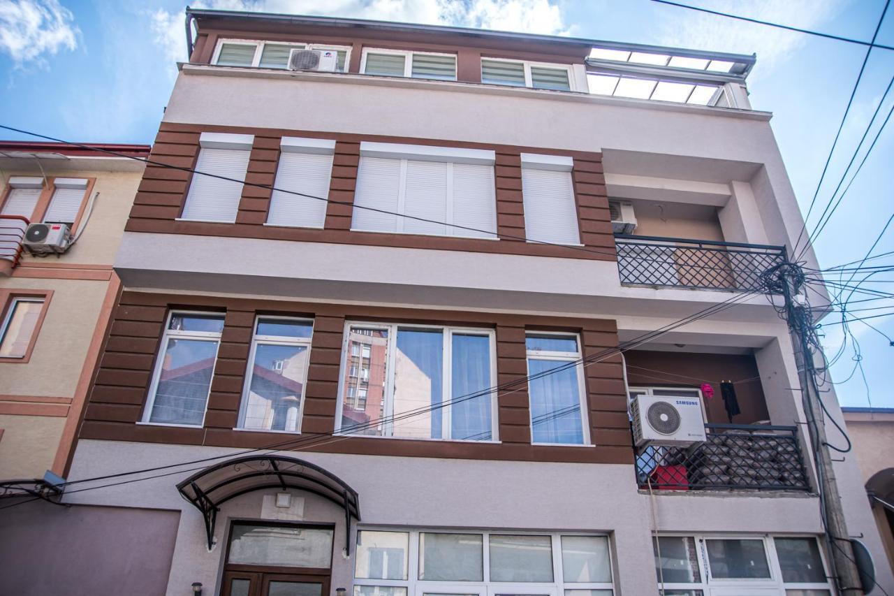L&l Luxury Apartament *